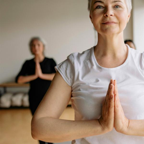 Frau bei der Yoga Meditation